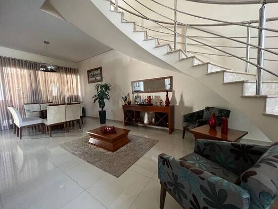 Sobrado com 3 dormitórios à venda, 300 m² por R$ 1.240.000,00 - Condomínio Via Réggio - Sorocaba/SP