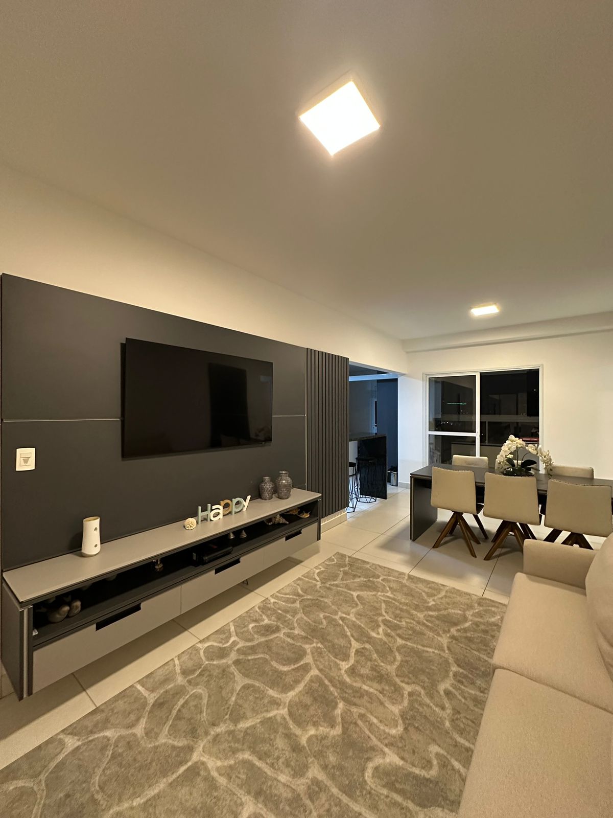 Apartamento Mobiliado com Varanda Gourmet no Terceiro Andar
